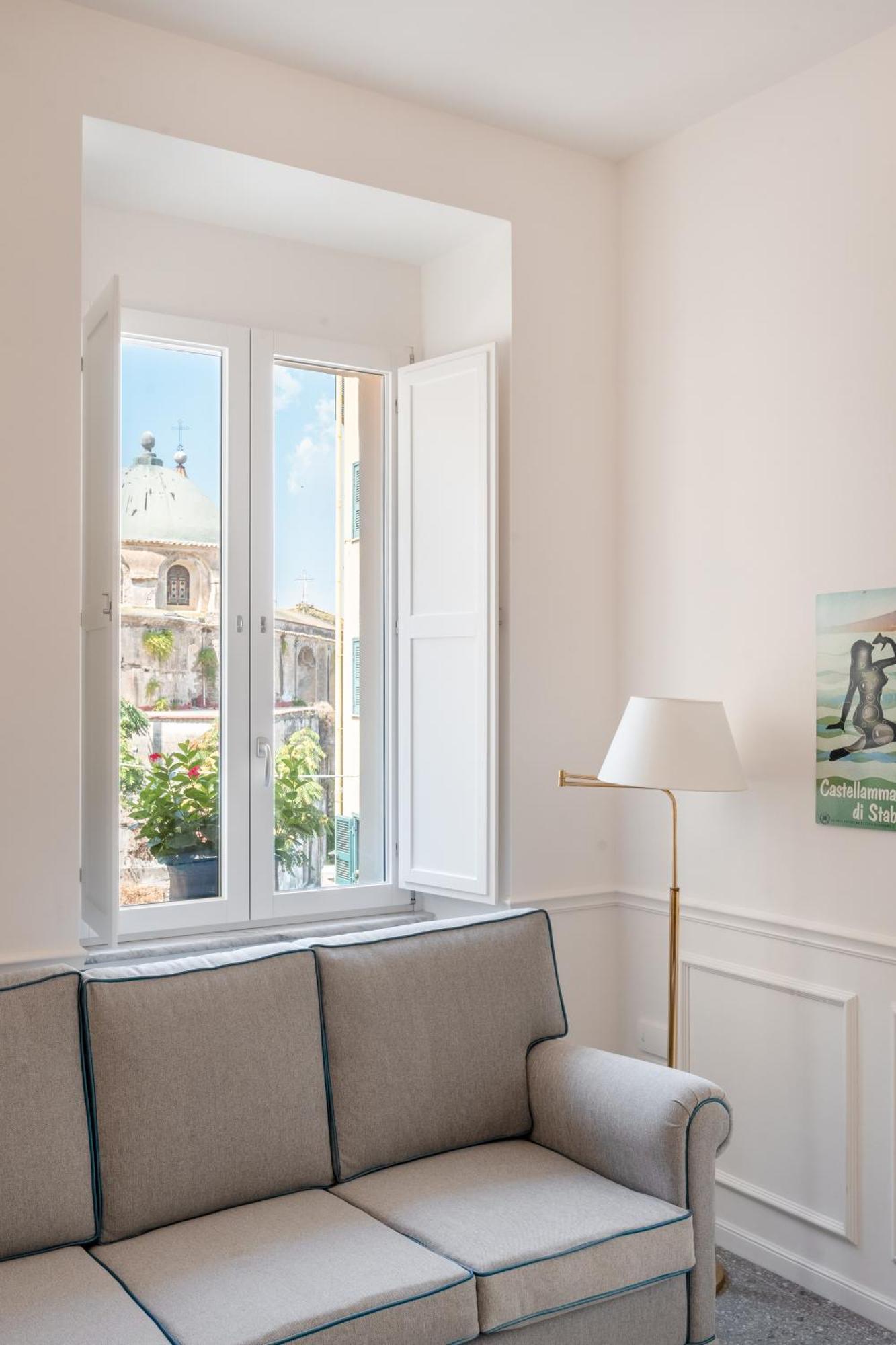 Palazzo Desiderio Apartman Castellammare di Stabia Kültér fotó