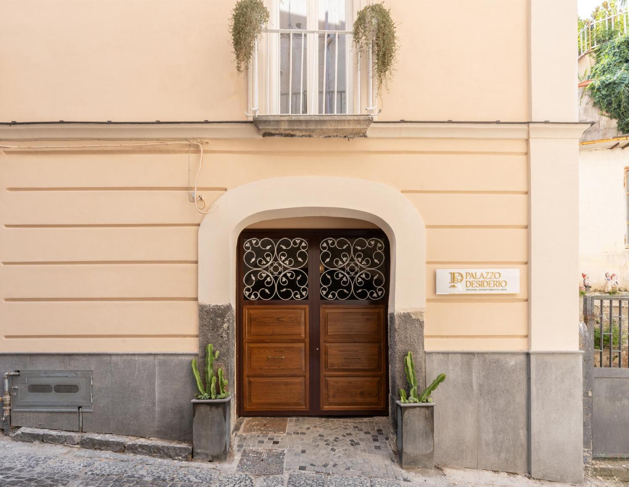 Palazzo Desiderio Apartman Castellammare di Stabia Kültér fotó
